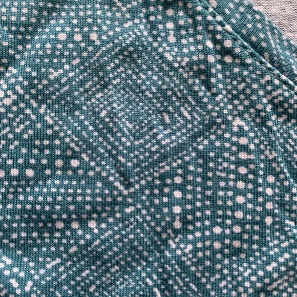 Old Navy Short Sleeve Patterned Top - Picture 3 of 5